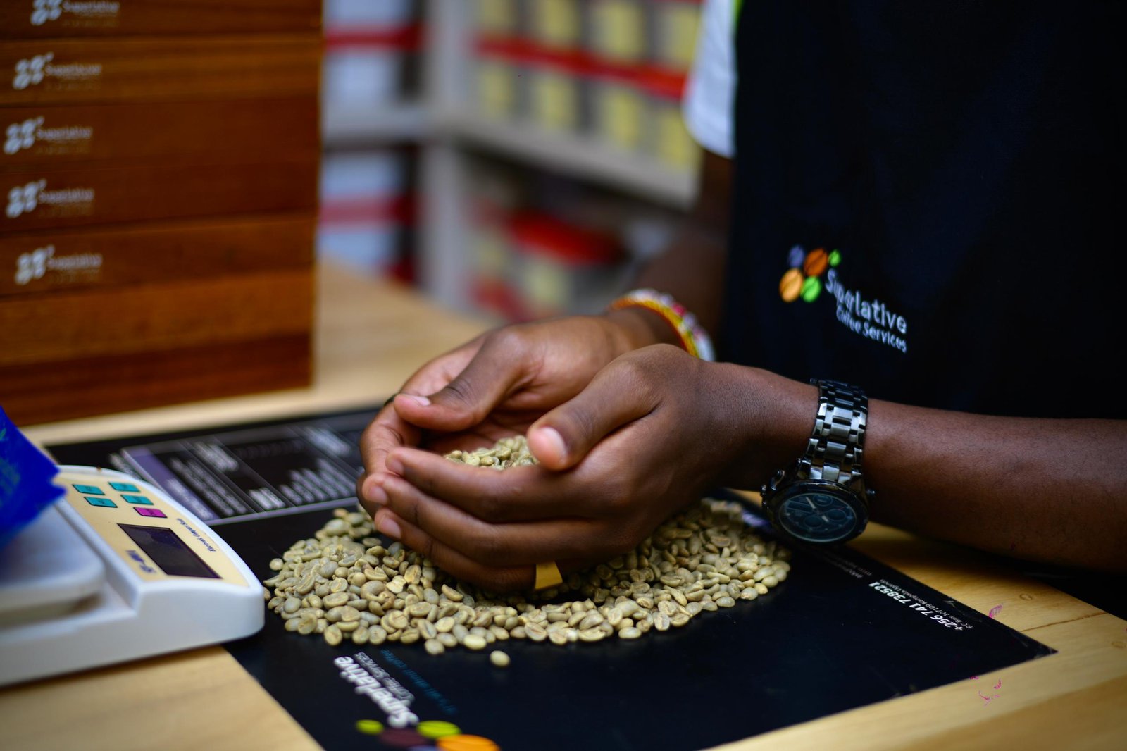 GREEN COFFEE WEIGHING.